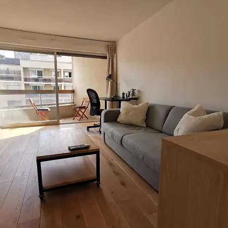 Studio Parisien Agreable Et Confortable Apartman